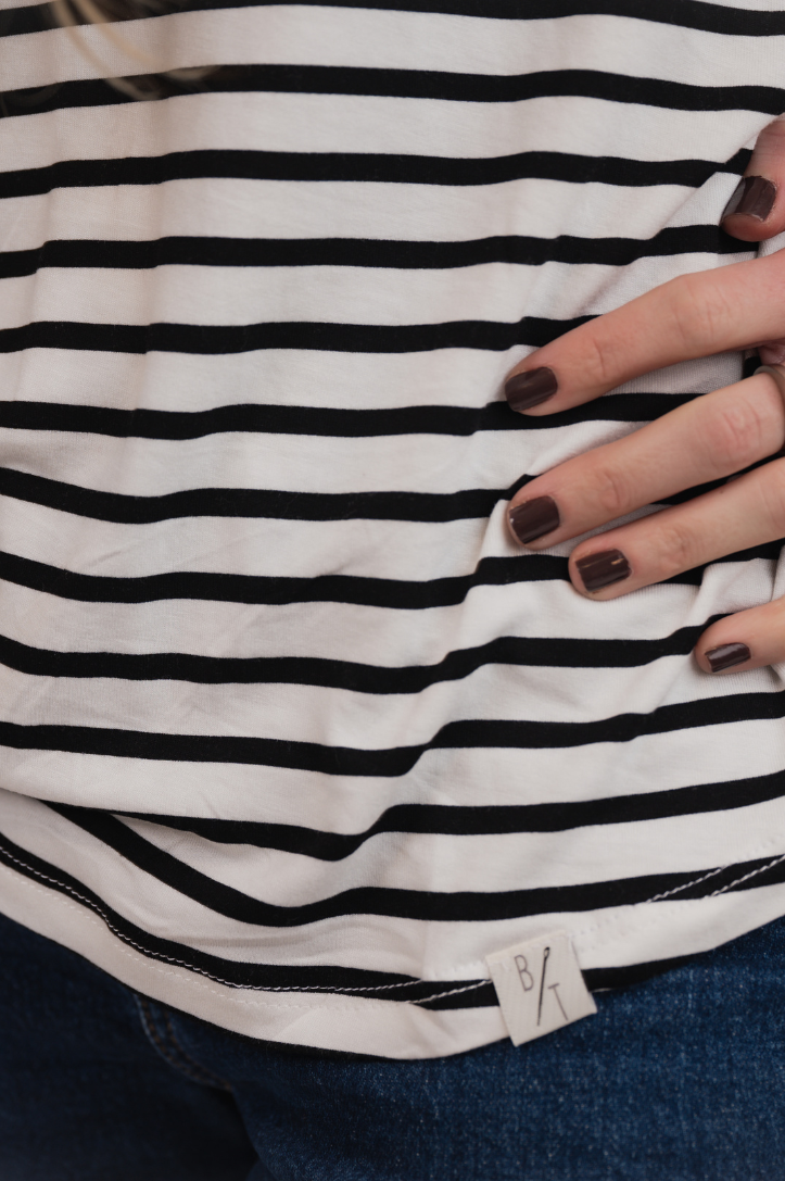 Valley LS V-Neck